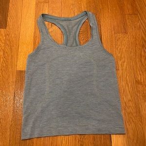 Lululemon swiftly tech racer back tank top 2.0 race length size 4
